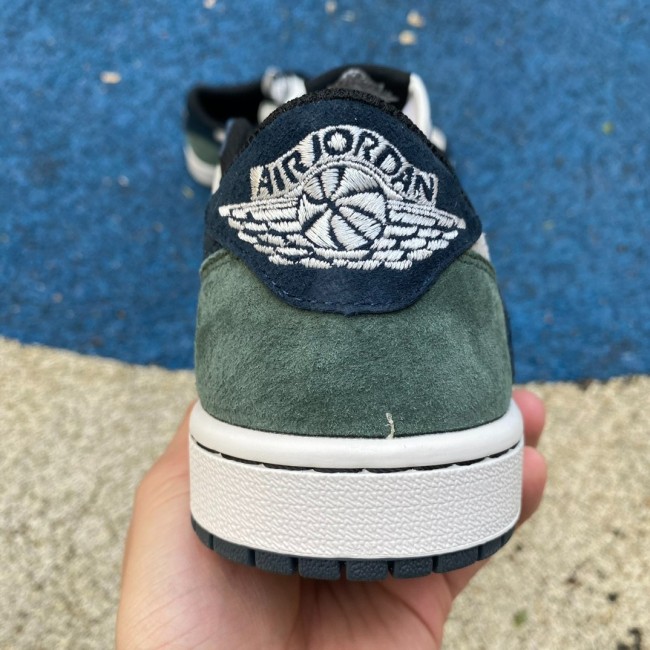 Tracis Scott x Air Jordan 1 Low Golf