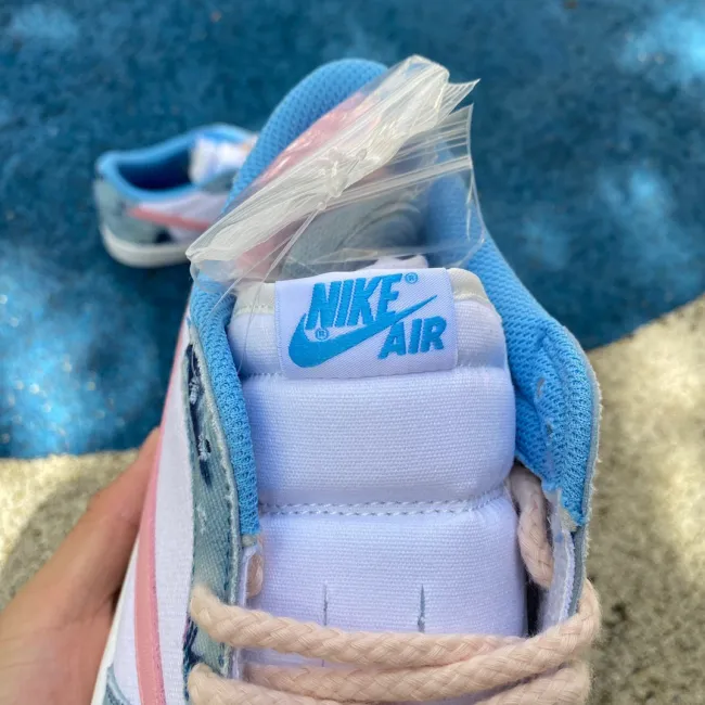 Tracis Scott x Air Jordan 1 Low