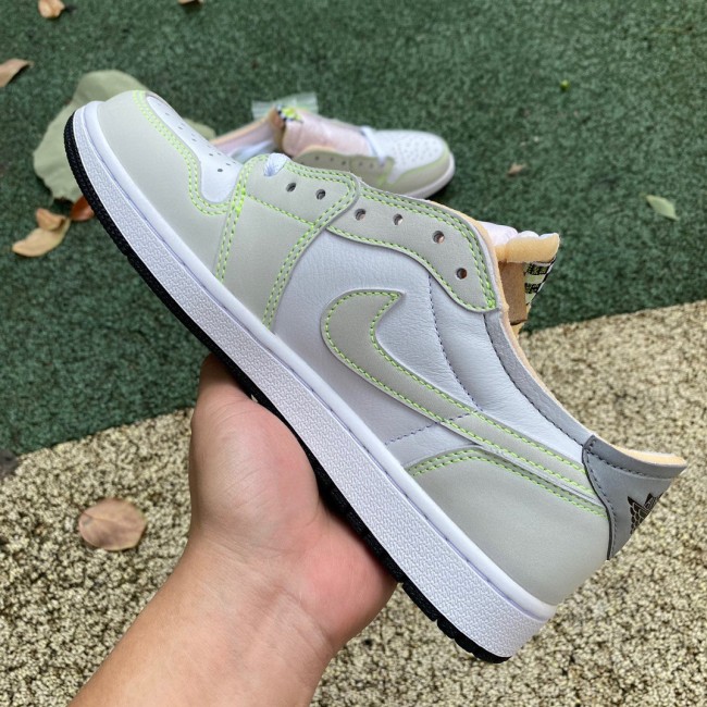 Air Jordan 1 Retro Low White Ghost Green Black