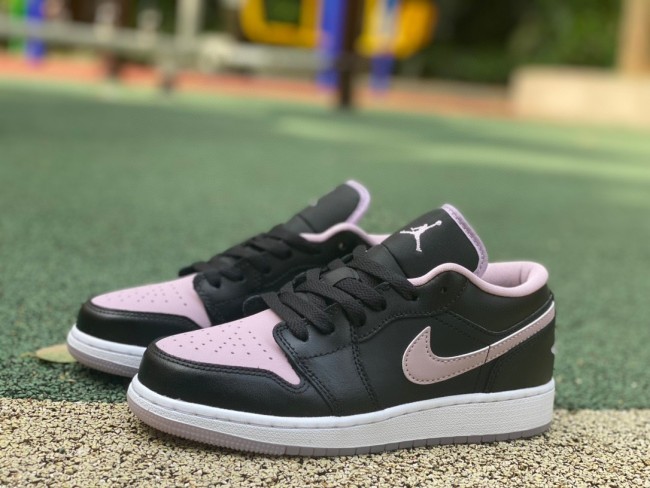 Air Jordan 1 Low SE Black Iced Lilac (GS)