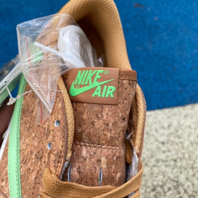 Tracis Scott x Air Jordan 1 Low