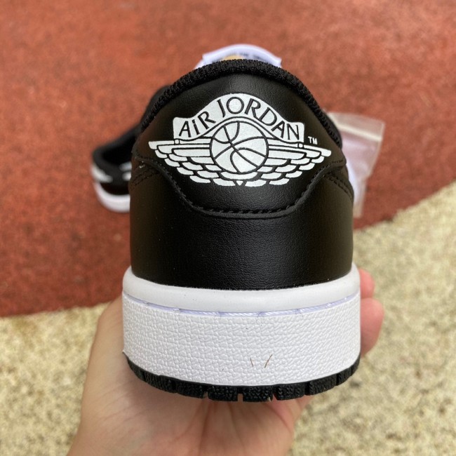 Air Jordan 1 Low Panda
