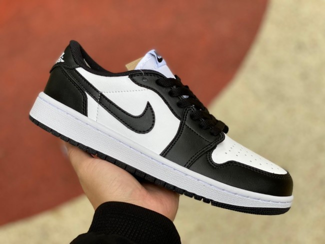 Air Jordan 1 Low Panda