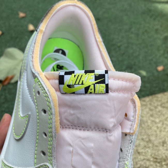 Air Jordan 1 Retro Low White Ghost Green Black