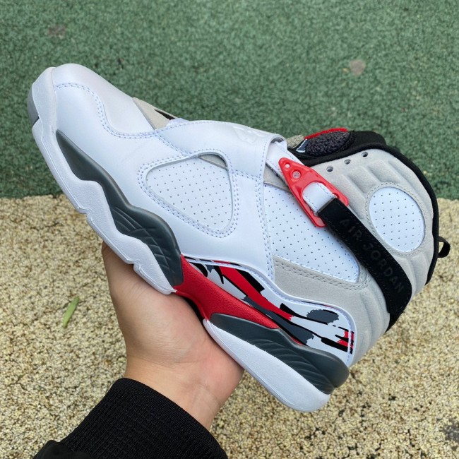 Air Jordan 8 Retro 'Bugs Bunny' 2013