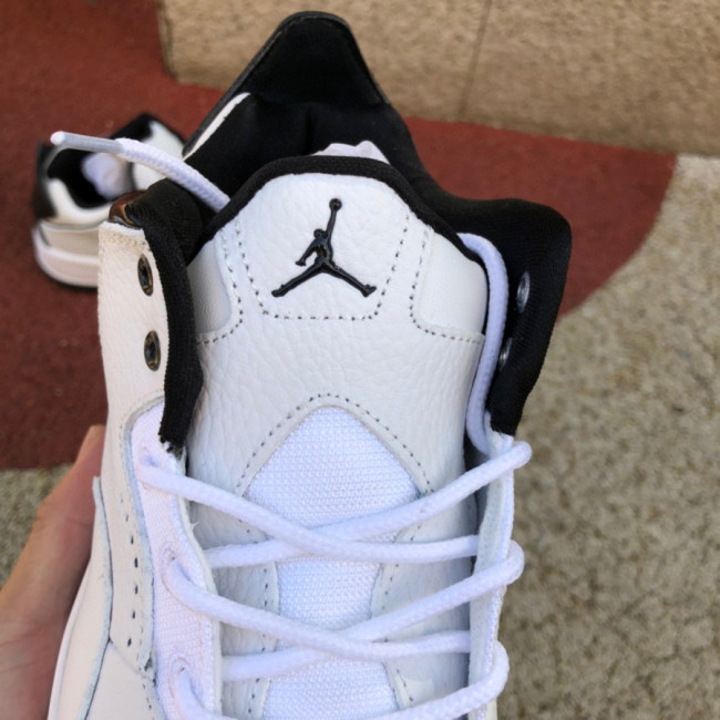 Air Jordan Courtside 23 'White Black'