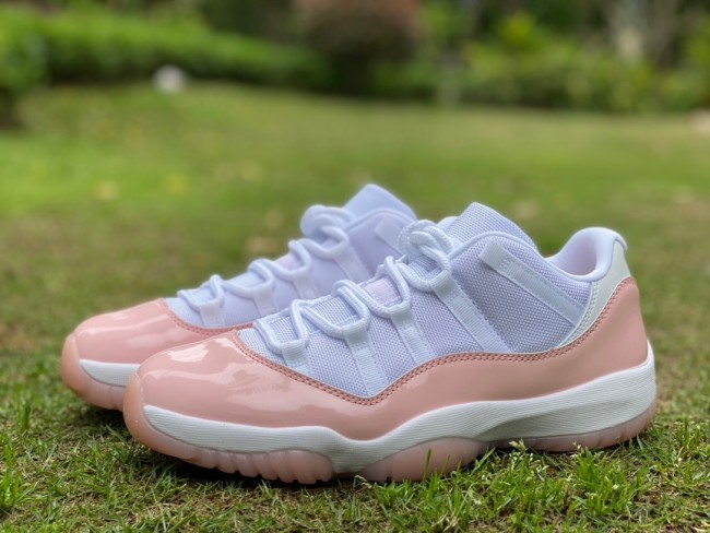 Air Jordan 11 Low Legend Pink