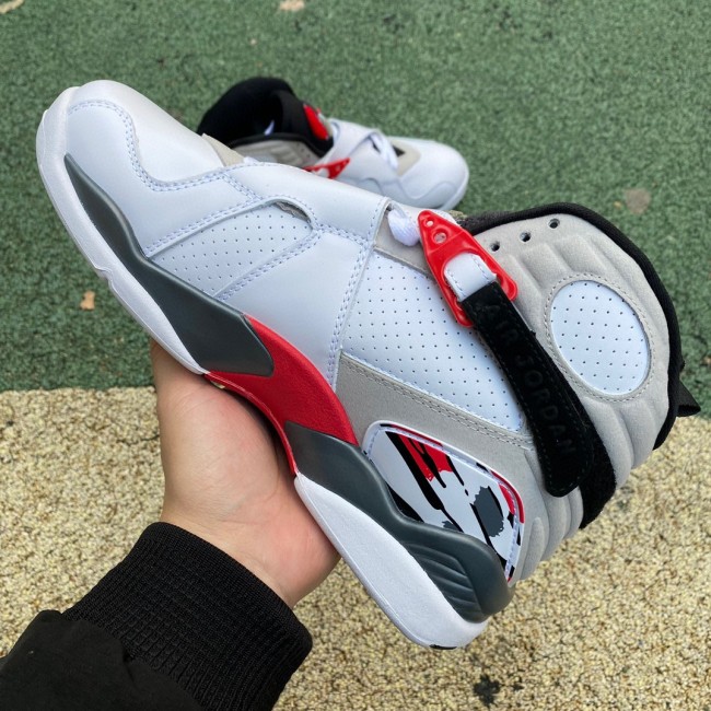 Air Jordan 8 Retro 'Bugs Bunny' 2013