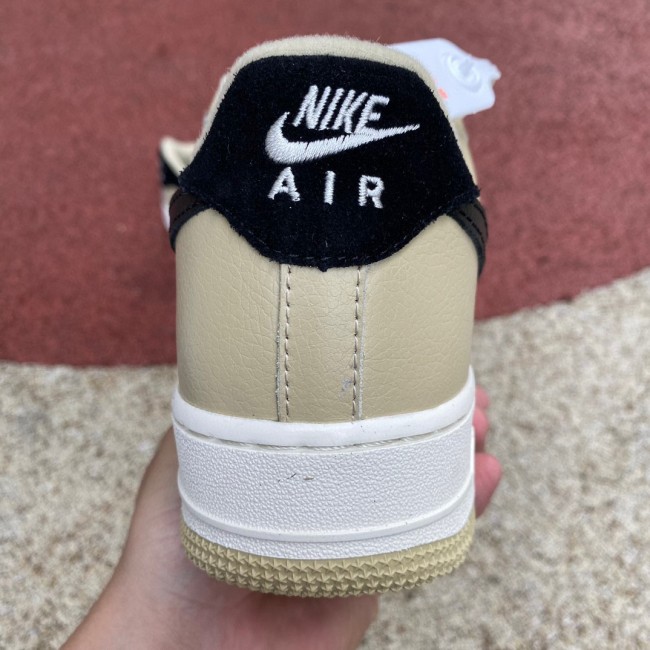 Air Force 1 '07 'Team Gold and Black'