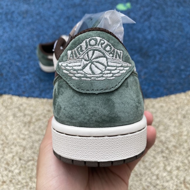 Tracis Scott x Air Jordan 1 Low Golf