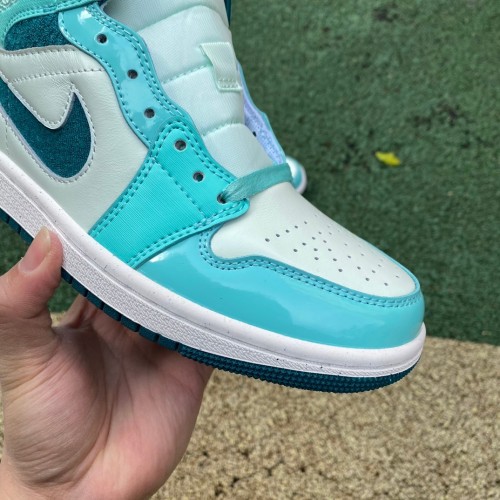 Air Jordan 1 Mid Chenille Bleached Turquoise