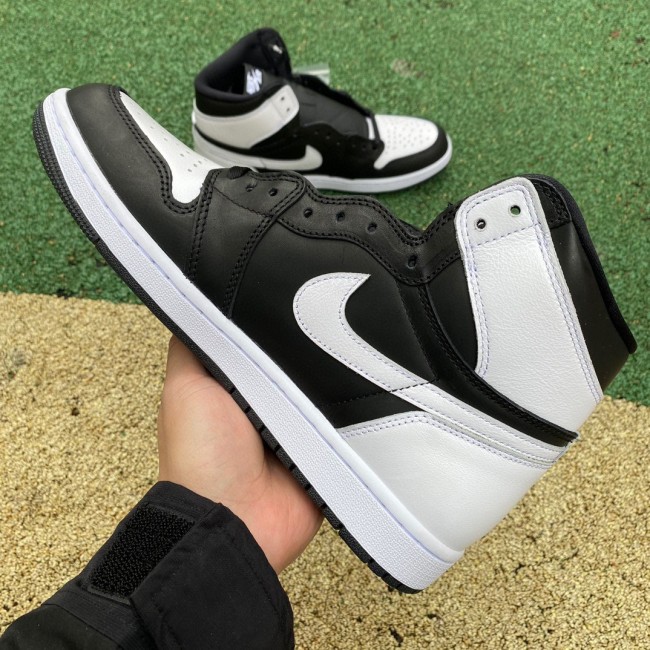 Air Jordan 1 Retro High OG Black White