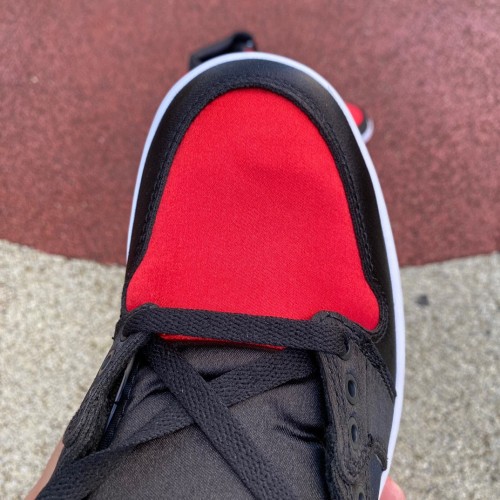 Air Jordan 1 Retro High OG Satin Bred