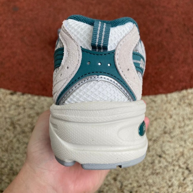 New Balance 530 Beige Green