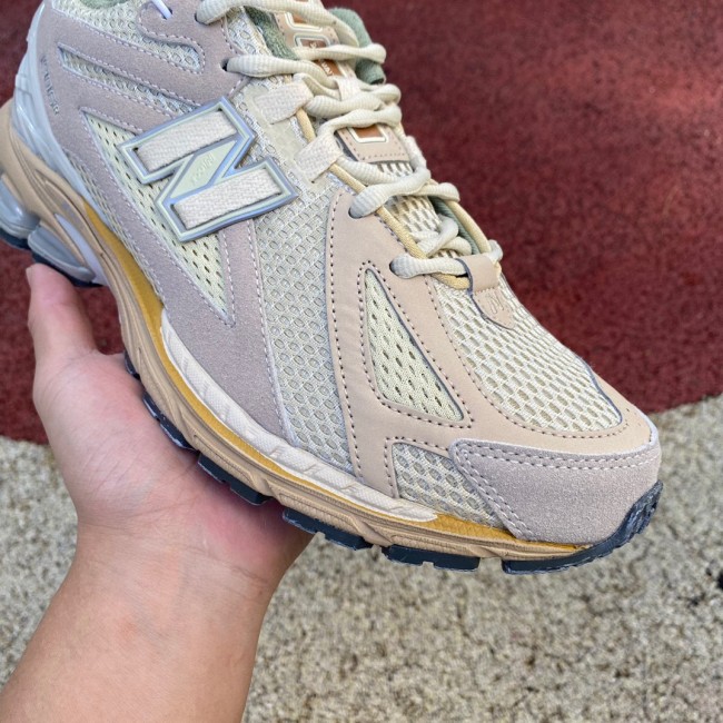 New Balance 1906R AURALEE Bone White