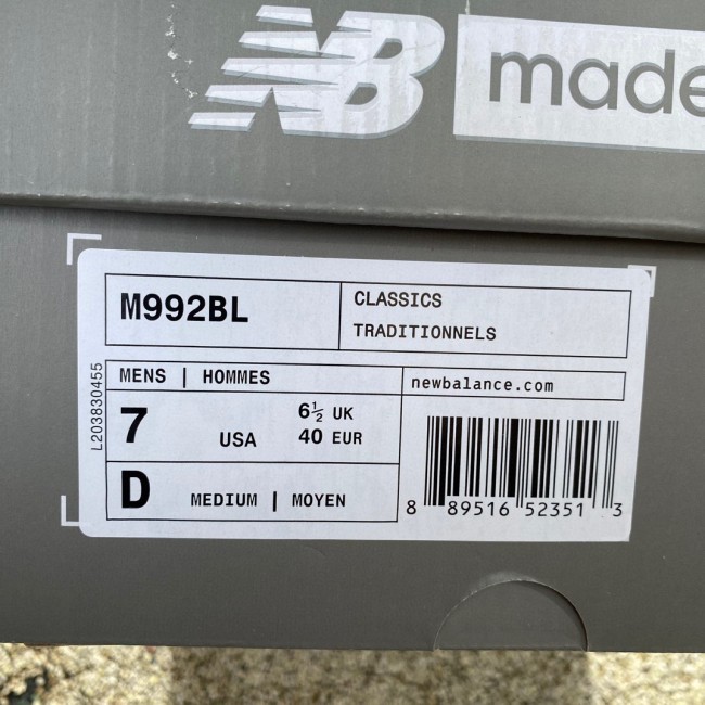 New Balance 992 Black Grey