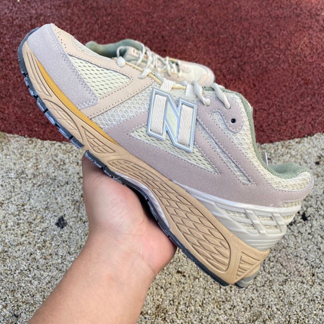 New Balance 1906R AURALEE Bone White