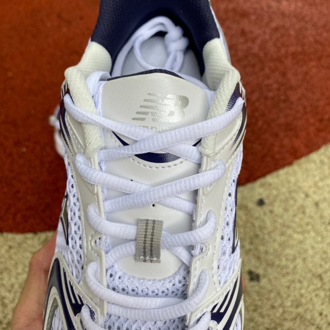 New Balance 530 White Navy
