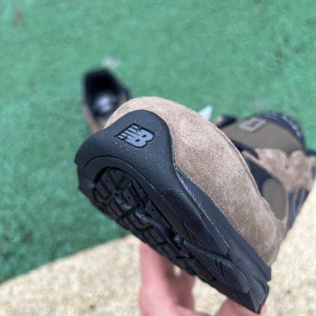 New Balance 990v3 MiUSA JJJJound Brown Black