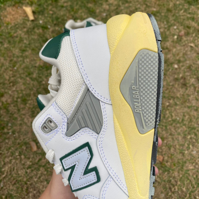 New Balance 580 White Nightwatch Green