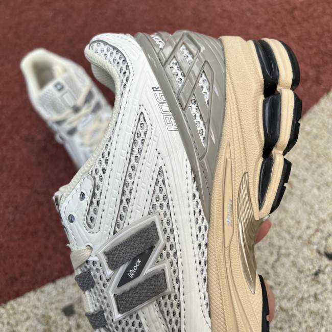 New Balance 1906R Sea Salt Marblehead