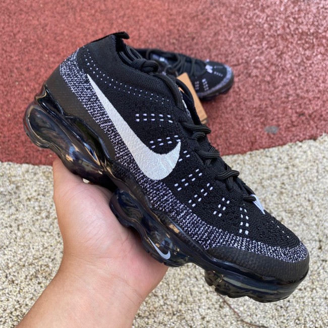 Air VaporMax 2023 Flyknit Oreo