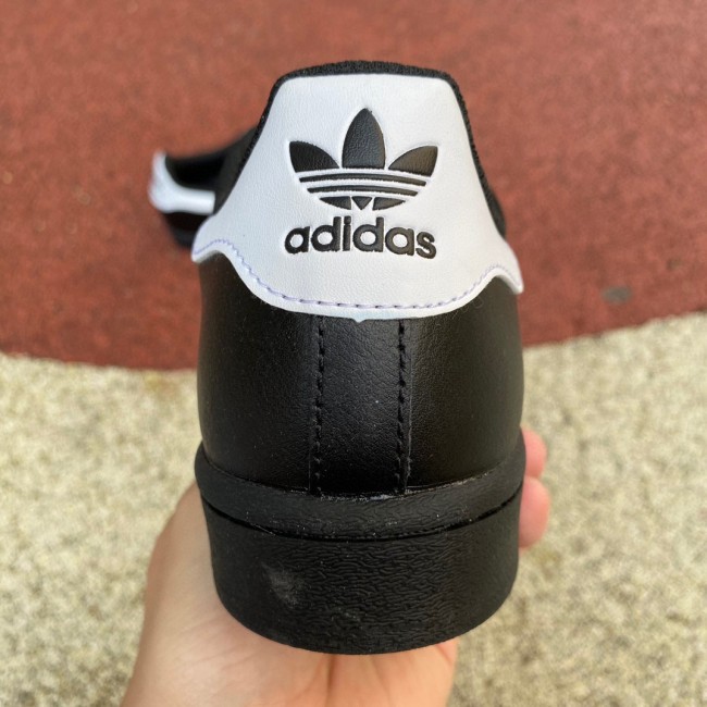 Adidas Superstar Core Black Cloud White Gold