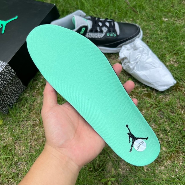 Air Jordan 3 Retro Green Glow