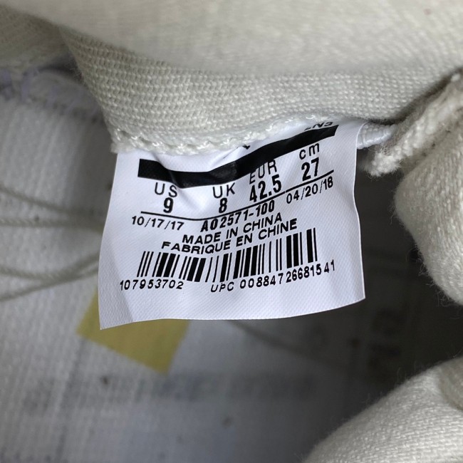 Air Jordan 4 Retro Levi's White (Levi's Tag)