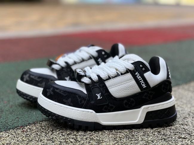 Louis Vuitton LV Trainer Maxi Sneaker