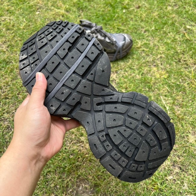 Balenciaga 3XL