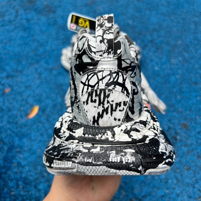 Balenciaga 3XL