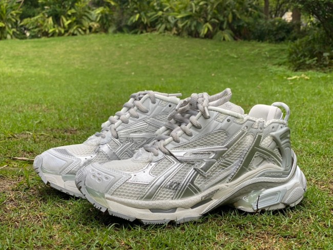 Balenciaga Runner