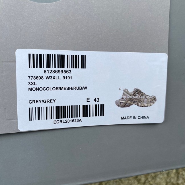 Balenciaga 3XL