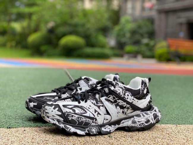 Balenciaga Track