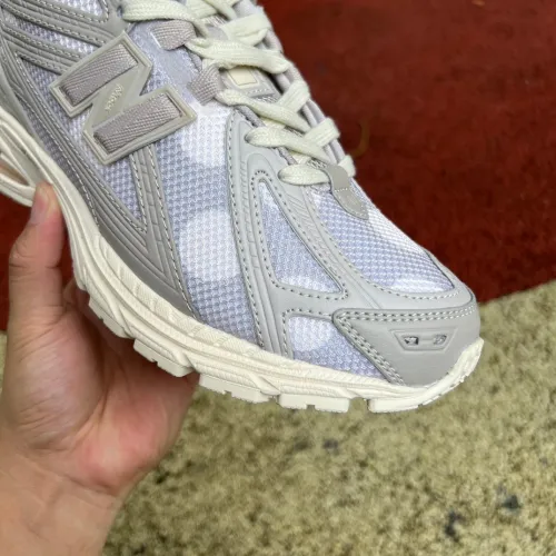 New Balance 1906R Polka Dot Moonrock