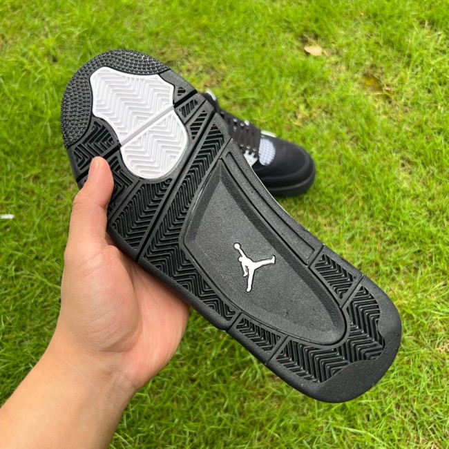 Air Jordan 4 Retro White Thunder