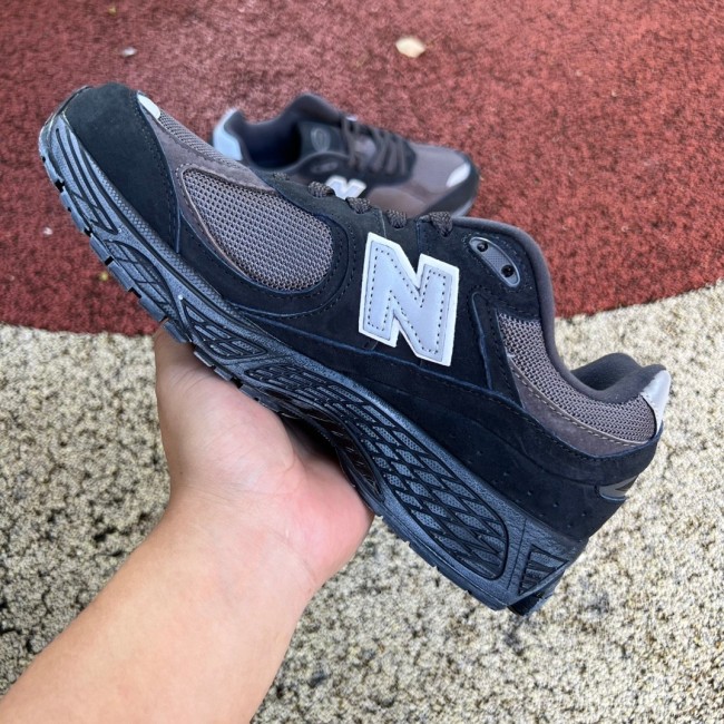New Balance 2002R Black Grey