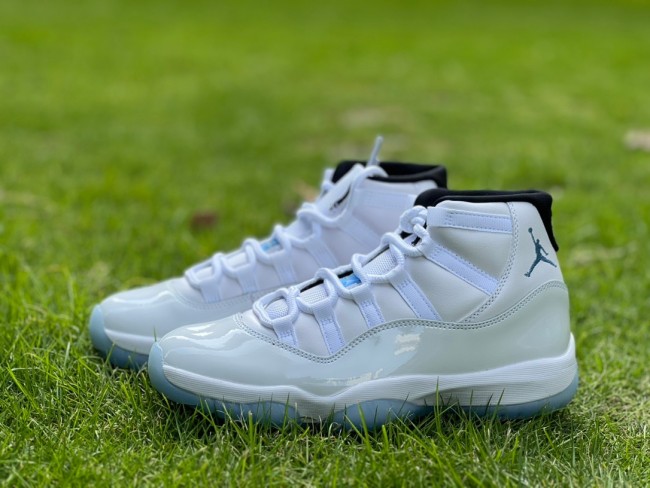 Air Jordan 11 Retro Columbia / Legend Blue 2024