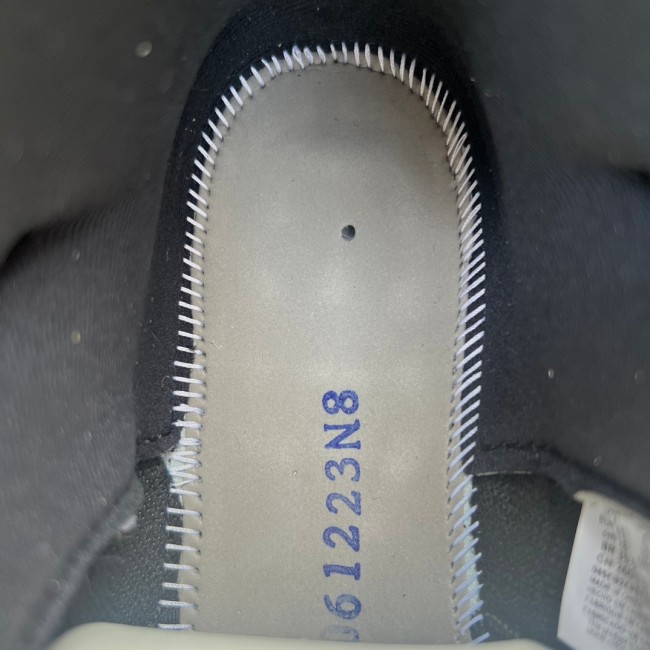 Air Jordan 11 Retro Columbia / Legend Blue 2024