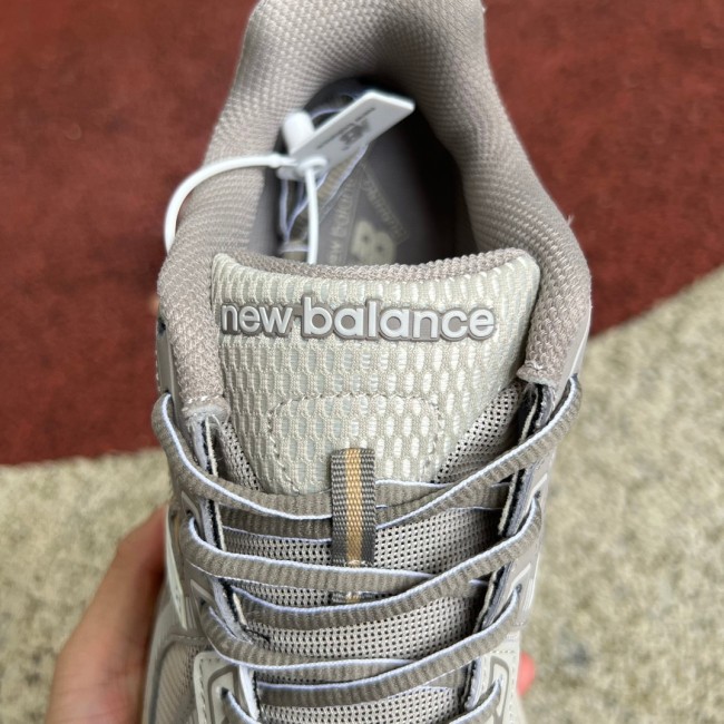New Balance 860v2 Mars