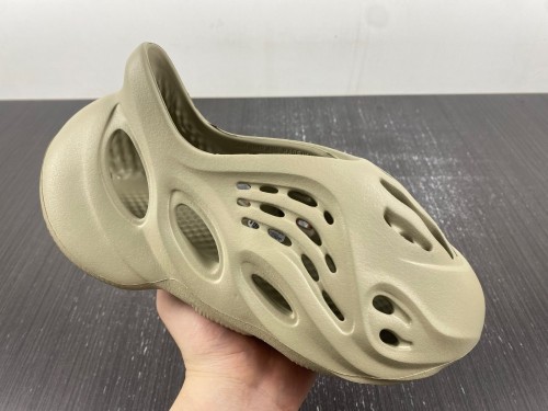 adidas Yeezy Foam RNR Stone Salt GV6840