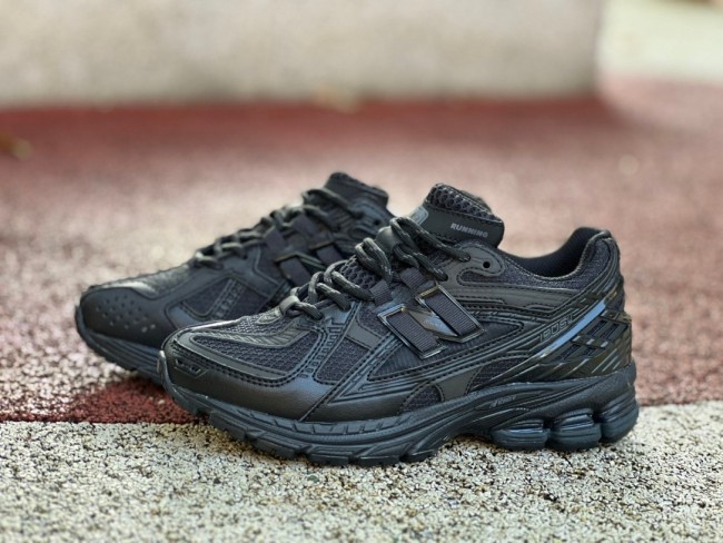 New Balance 1906U Triple Black