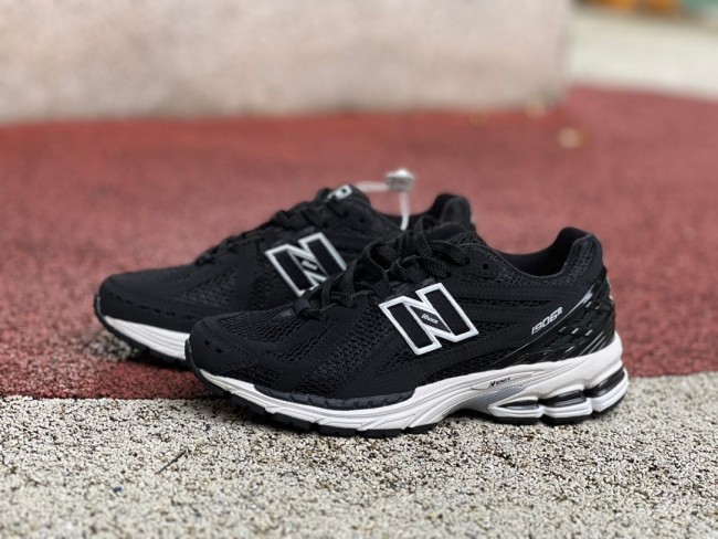 New Balance 1906R Black White