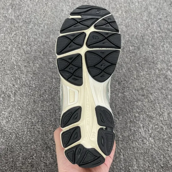 ASICS Gel-NYC Ivy Smoke Grey