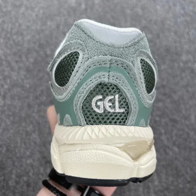 ASICS Gel-NYC Ivy Smoke Grey