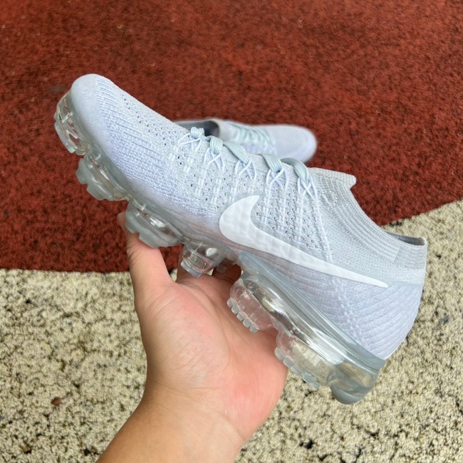 Nike Air VaporMax Triple White