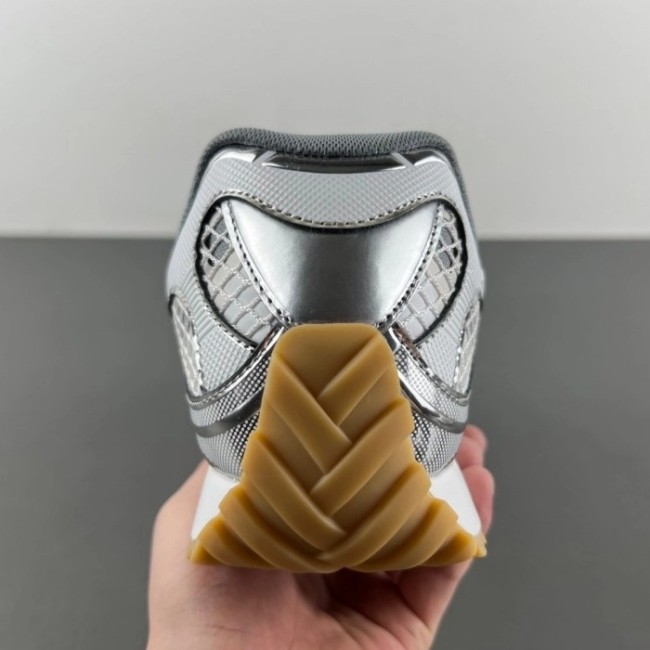Bottega Veneta Orbit Silver White