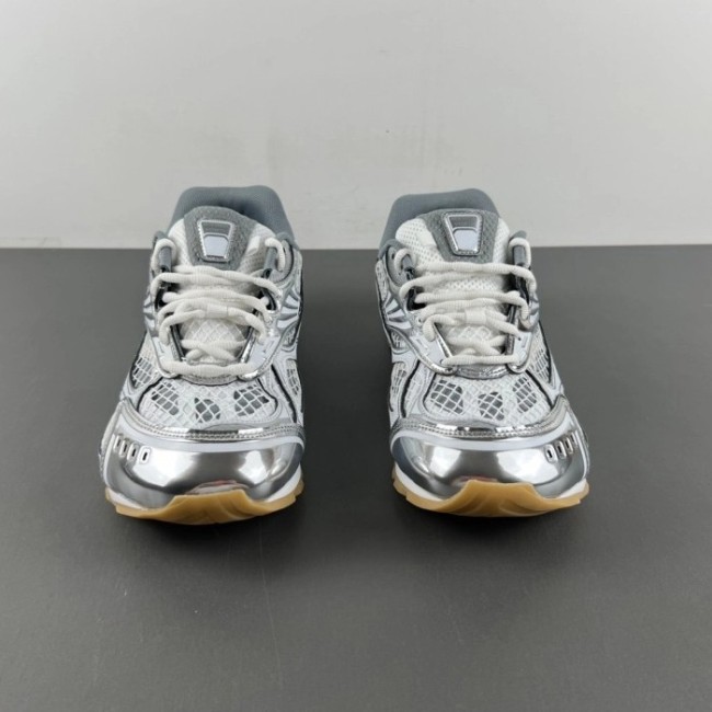 Bottega Veneta Orbit Silver White