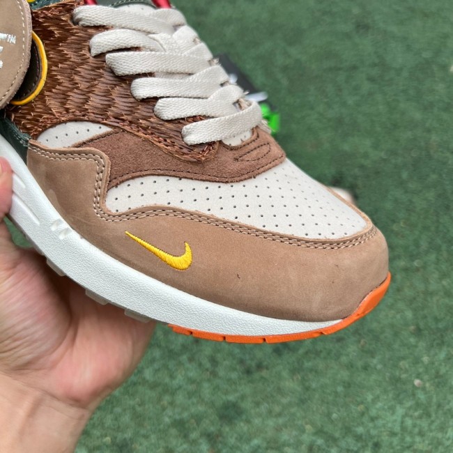 Nike Air Max 1 '87 Luxe University of Oregon PE (2024)